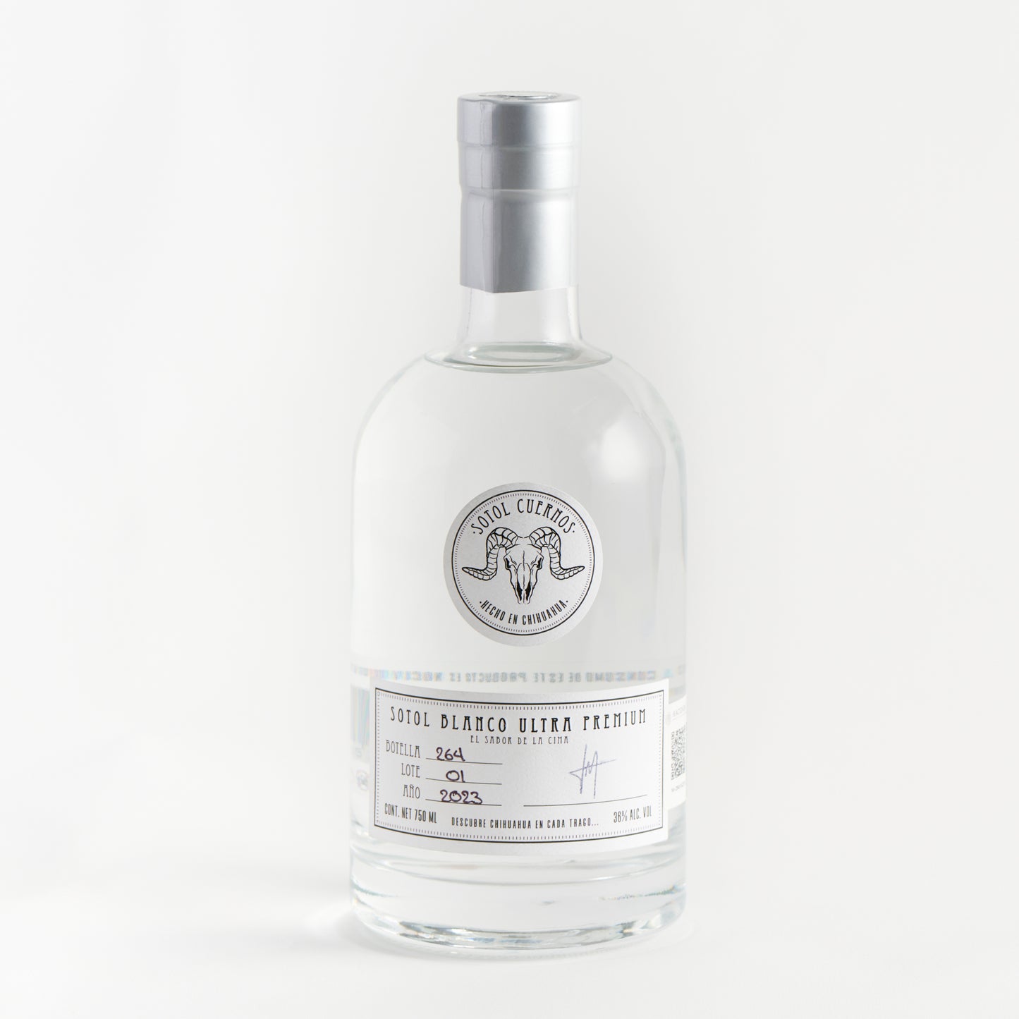 
                  
                    SOTOL CUERNOS Sotol Blanco Premium Chihuahua 750 ml  | 1 Botella
                  
                