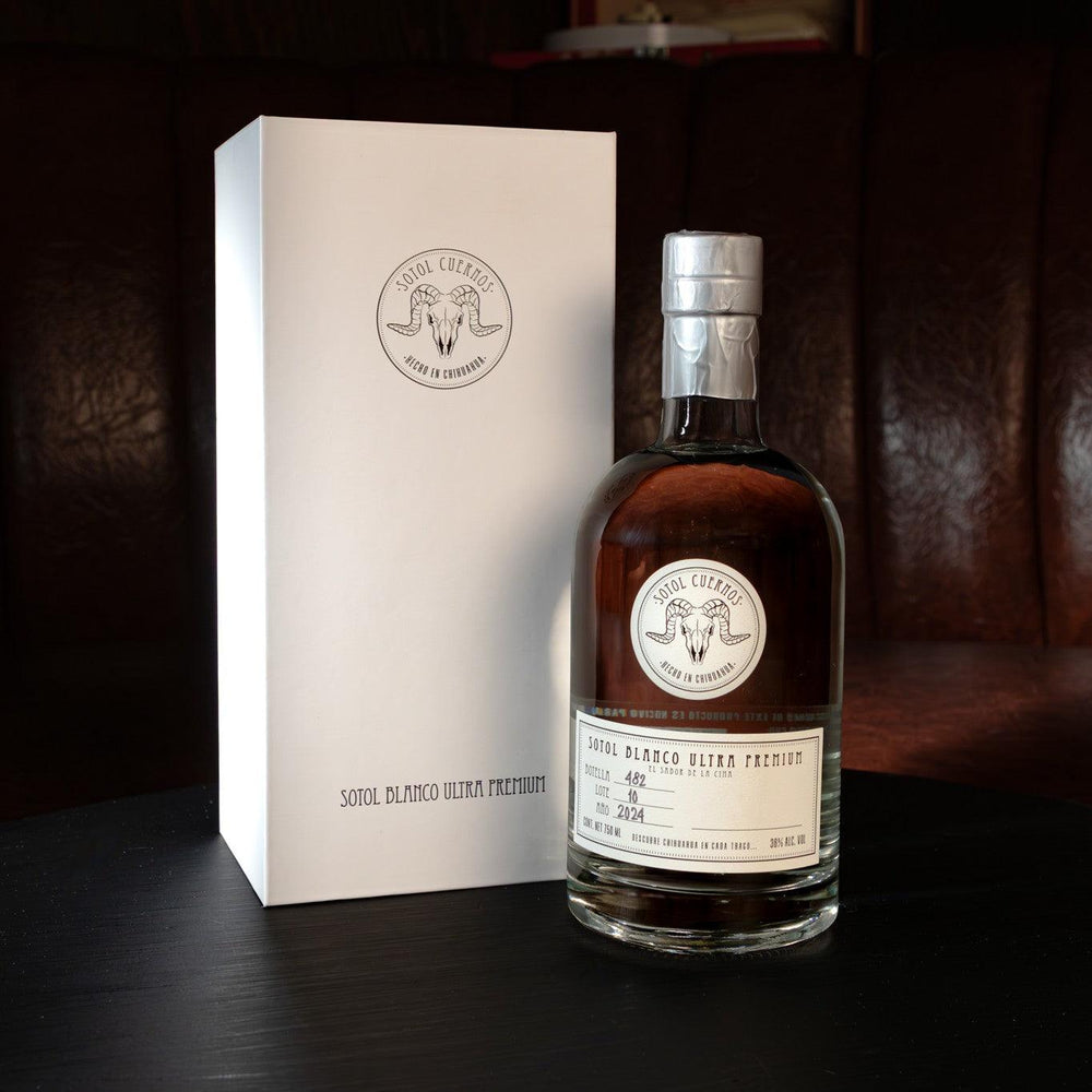 Sotol Cuernos con Caja de Edición Especial | Destilado Artesanal de Chihuahua 750 ml